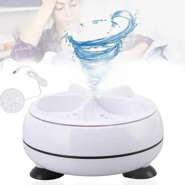 White ultrasonic facial steamer for skin care with water vapor effect